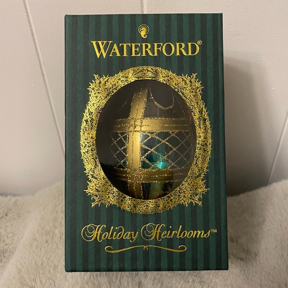 New Vintage Waterford Holiday Heirloom Colleen Egg Blown Glass Ornament w/ Box - Picture 2 of 15